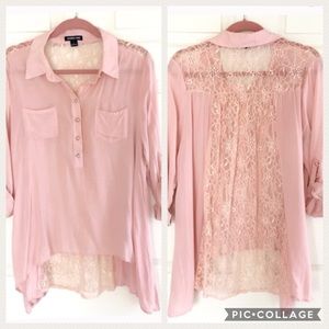 Full Lace Back High-Low Blouse